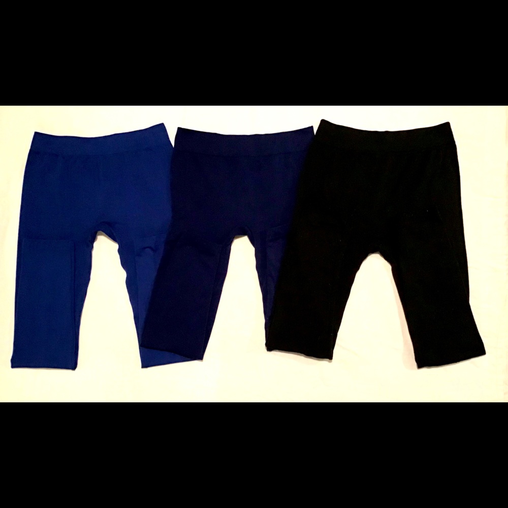 3 women leggings